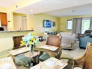 Awesome 1st floor 2BR apartment at Bay Tree - 9