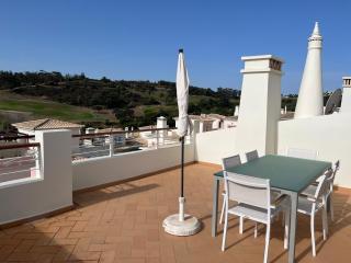 Luxury private property-pool, unique sun roof, free wifi - 4