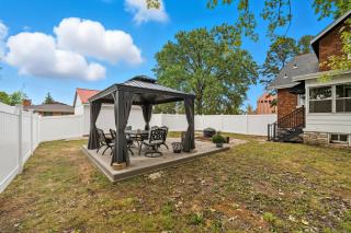 St, Louis Retreat with Game Room & Yard home - 5