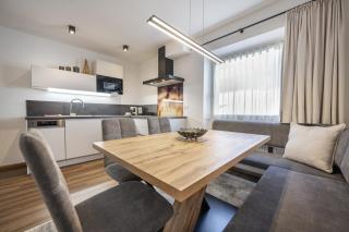 Pivan Apartments - 8