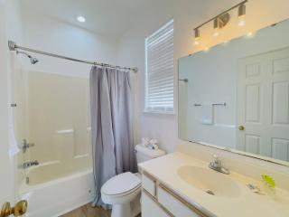 Fairway Nest Getaway 2BR condo at River Oaks - 4