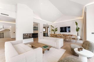 Villa Marbesa I Beach Pool Gym Cinema Outdoor BBQ Parking - 7
