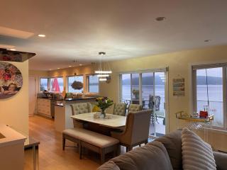 Beachbreeze Panoramic Oceanview 4BR 3BA Romantic Sunrise & Celestial Views - 6