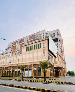 High Rise Executive Apartments- Gold Crest Mall DHA Lahore - 0