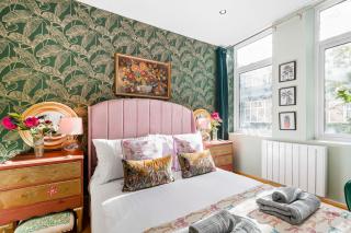 Prime Covent Garden - Modern 2 Bedrooms - 3 Bath - 8