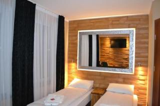 Villa Vip pokoje,śniadanie,Apartament kinowy - 4