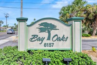 Coastal Condo, Water Views, Fishing Dock & 0.6 Miles to Siesta Beach - 6
