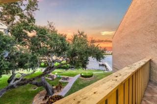 Coastal Condo, Water Views, Fishing Dock & 0.6 Miles to Siesta Beach - 5