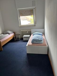 Country Comfort Stay 4 Bedrooms near Frankfurt - 2