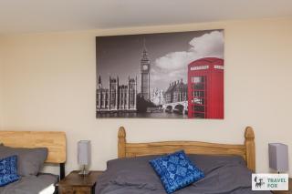 Rocester Rest close to Alton Towers & JCB, Netflix - 1