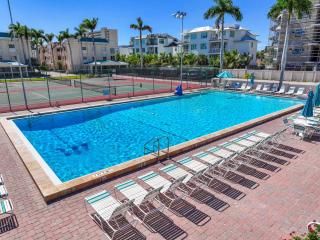 Palm Bay Club By Beachside Management - 1