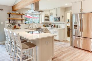 Gorgeous San Marco Home with Patio and Grill! - 5