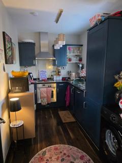 Sarah's City Pad Derry - 1