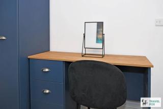 2 Bedroom Central Stay - 2