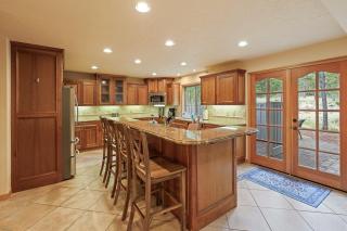 4 Tan Oak Lane home - 9