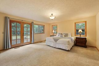 4 Tan Oak Lane home - 8