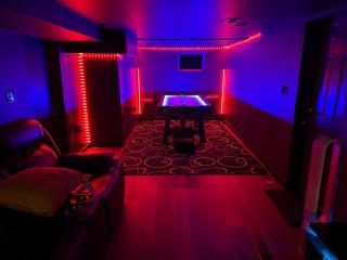 5BR/3BA*Game Room*FirePit*Theater*3 mins to ARK! - 5