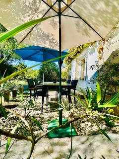 T2 cosy avec jardin privé et terrasses au calme - 3