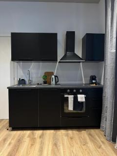 Urban Chic Apartment Black - 7
