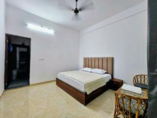 Hotel YesWell - Best Hotel Near Jolly Grant Airport - 8