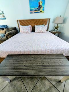 Steps to Beach & Downtown Fun - 0