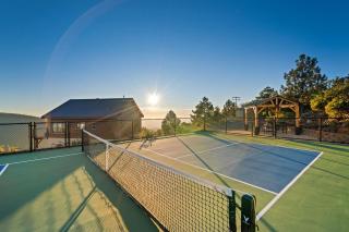 Wild Moon Ranch Pickleball, Cedar Tub & Views - 7