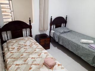 Quarto 2 camas de Solteiro - 0