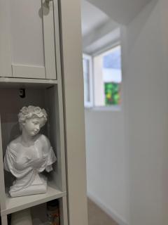 Apartment, La cour du temps - 2