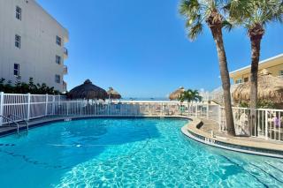 Direct Oceanfront - 4 Queen Beds - Surf Song #241 - 9
