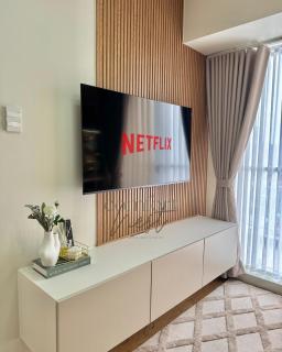 Deluxe Cozy Room Near BGC & Ortigas with Balcony & City View - 8