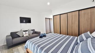 The Foxes Escape - 1