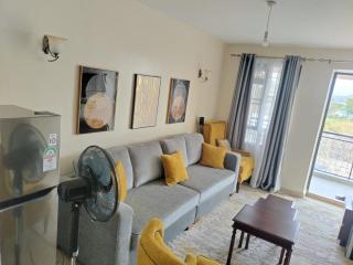 Lakeview Apartments - Serene Mustard - 7