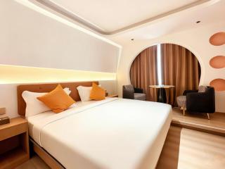 Flower International Hotel - 1