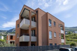 Apartments with parking space Podstrana, Split - 24380 - 9