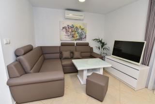 Seaside family friendly house with a swimming pool Vir - 24816 - Vir - 1