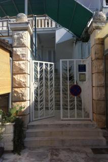 Apartments by the sea Hvar - 24926 - 3