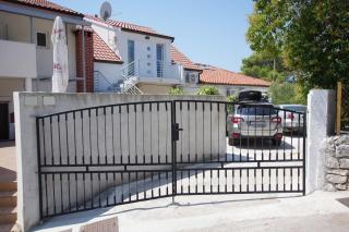 Apartments by the sea Hvar - 24926 - 1