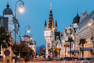 Hotel Indigo Batumi - Old Town by IHG - Batoemi - 8