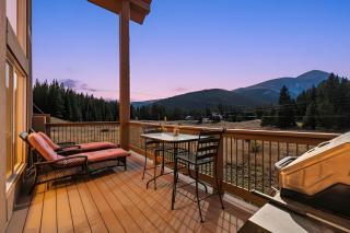 Whispering Pines Retreat Hot Tub & Game Room - 7