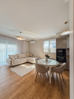 Arya Apartment Oradea - 5