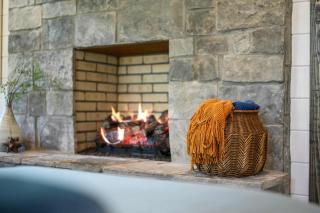 New At Ease Honeymoon Cabin Hot Tub Romantic - 3