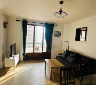 Apartment with balcony 50 m2 - 0