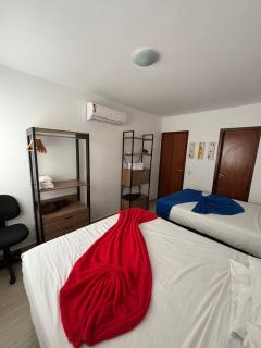 BP02- Toda a Família junta com Piscina por Will Stay - 1