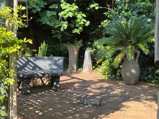 Atterbury Value Bed and Breakfast - 5