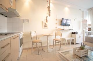 Studio Dragoumi B3 - 7