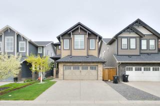 Brand New 2 BDR Private Suite - 8