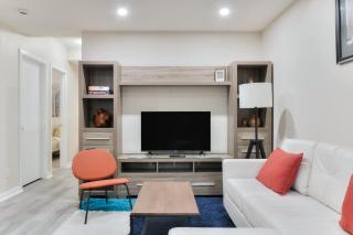 Brand New 2 BDR Private Suite - 4