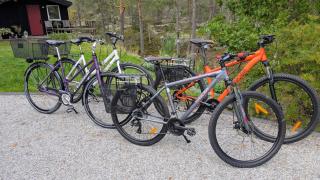 5-star homestay for 2 with breakfast, hot-tub, aircon and bikes - 2