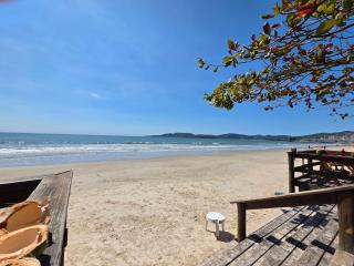 Apt 4 quartos com ar condicionado e garagem a 130m da praia em Itapema Meia Praia - 8