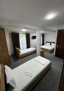Azizbek INN Hotel White - 4